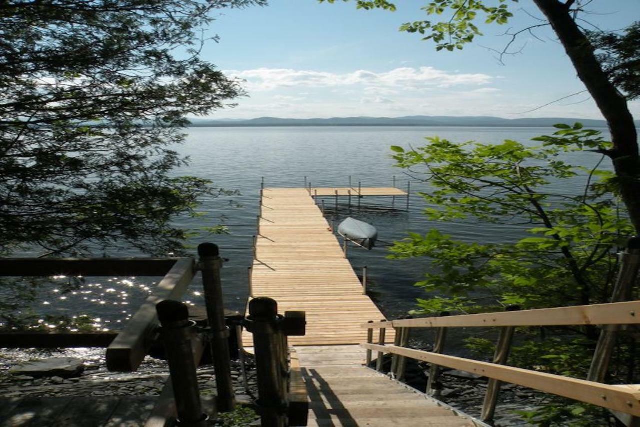 2 Bed 2 Bath Vacation Home In Charlotte Eksteriør bilde